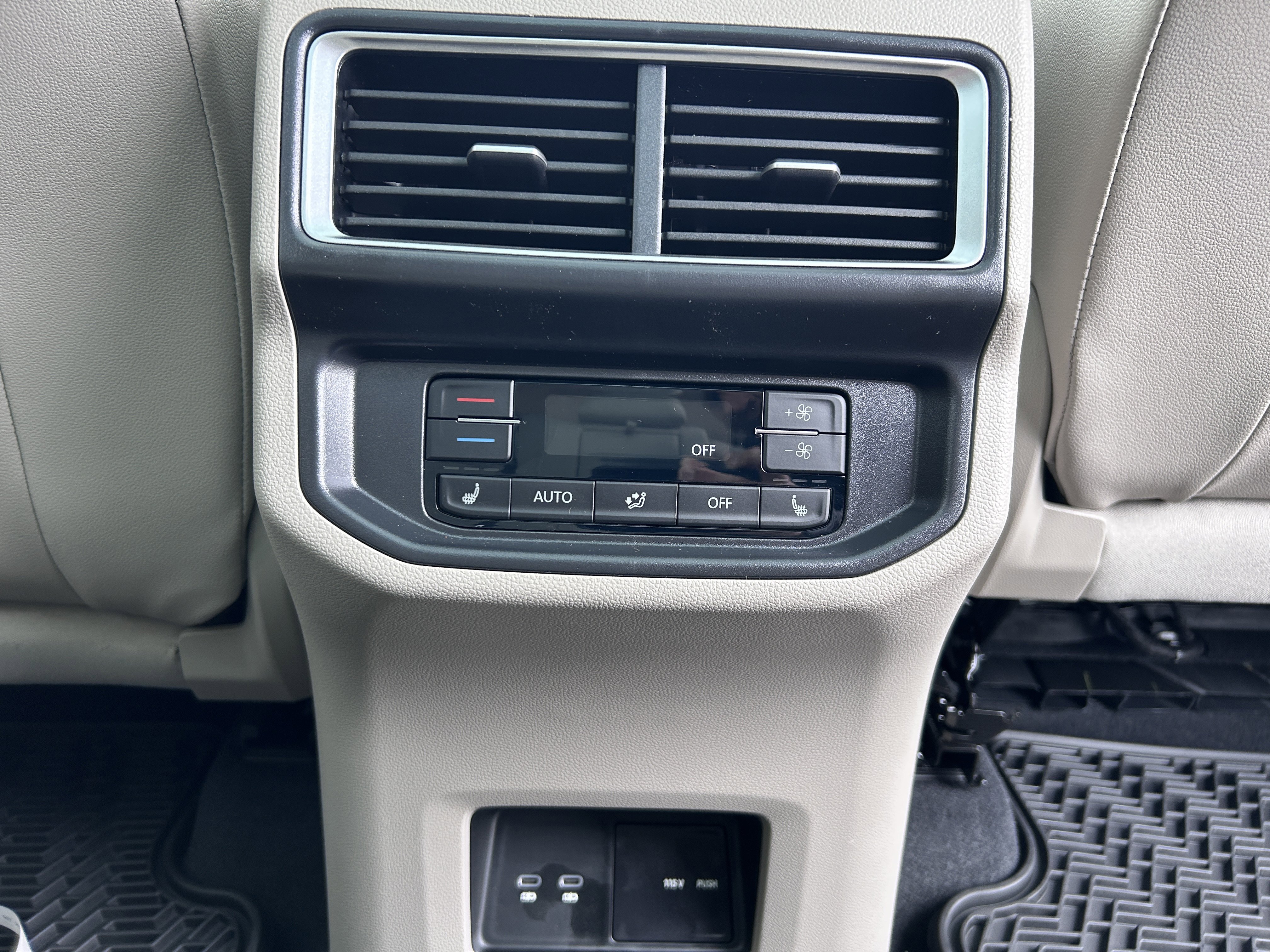 New 2026 Volkswagen Atlas SEL Premium R-Line image 30