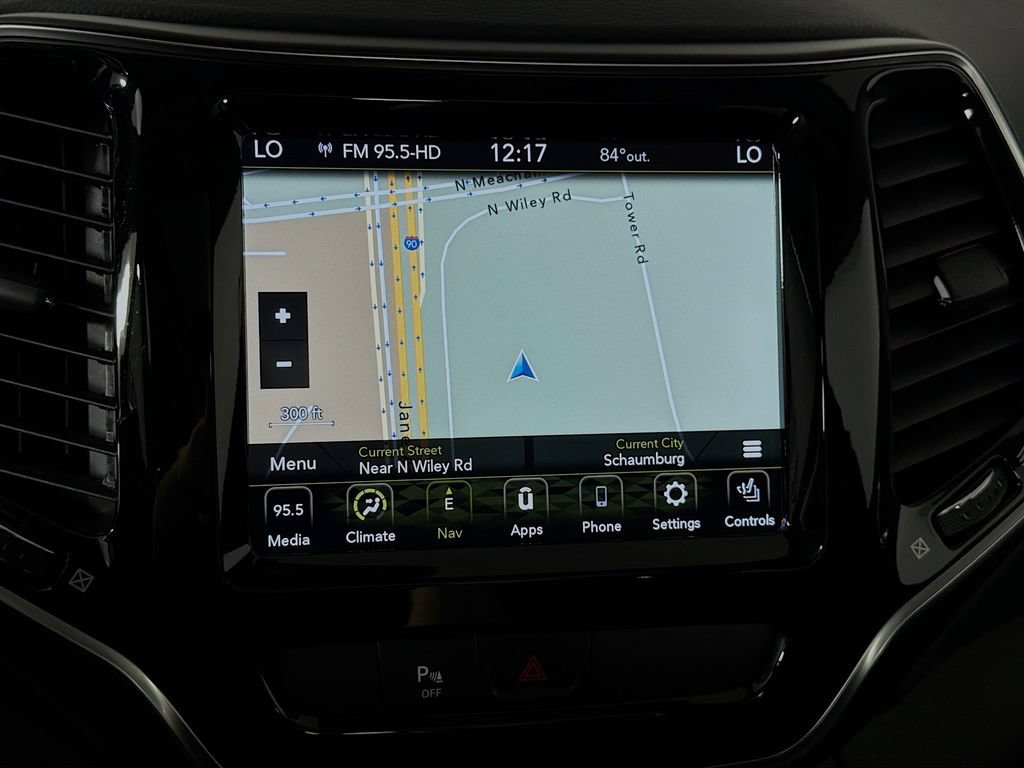 Used 2020 Jeep Cherokee Limited AWD/4WD image 13