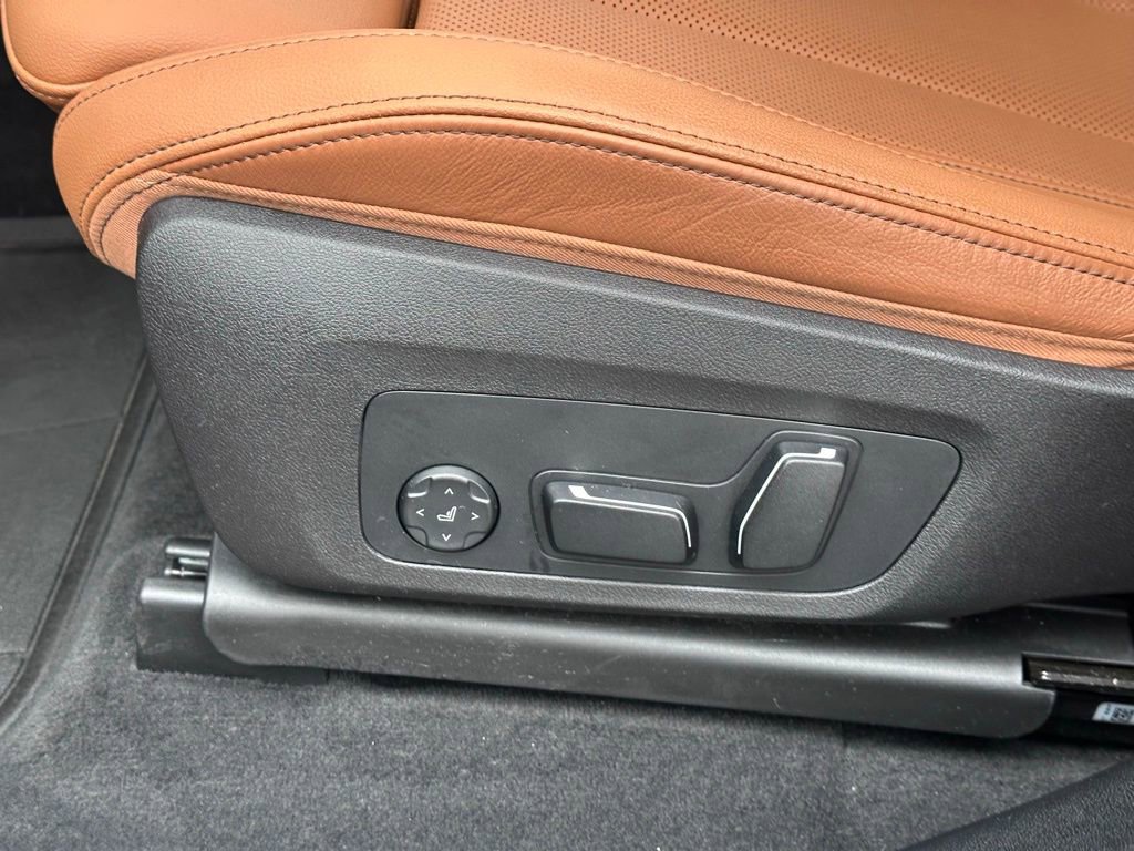 Used 2024 BMW X4 M40i w/ Premium Package AWD/4WD image 13
