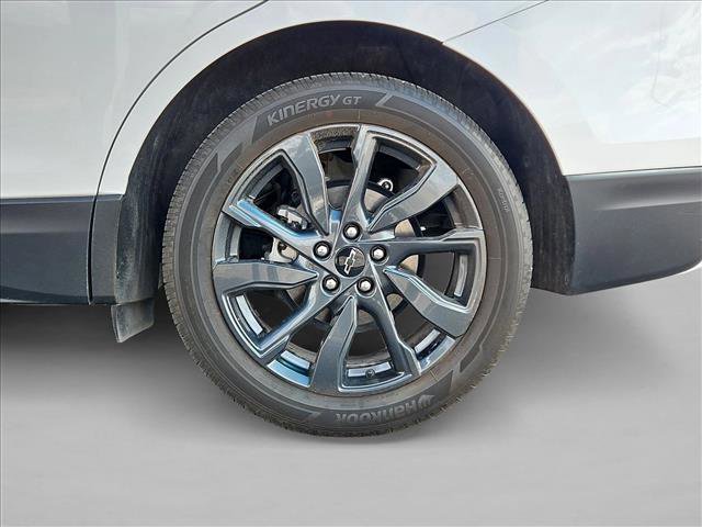 Used 2024 Chevrolet Equinox RS w/ RS Leather Package image 23