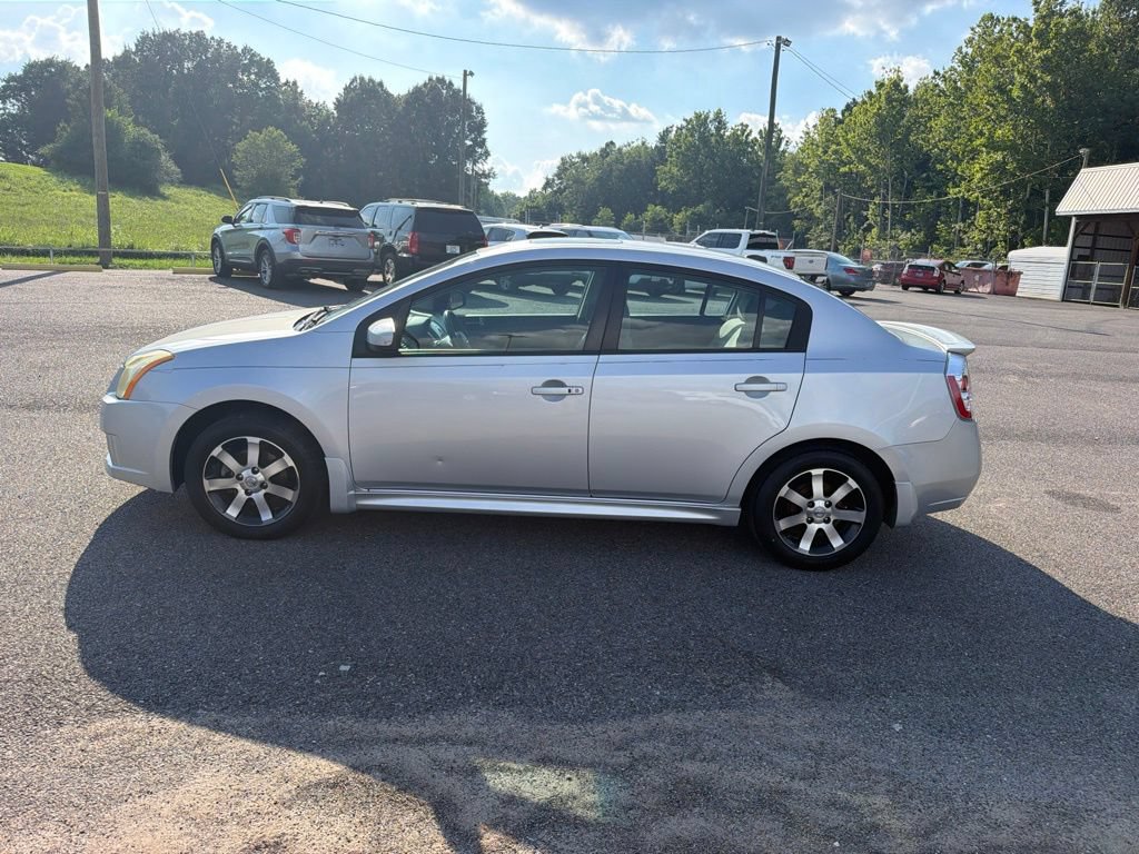 Used 2012 Nissan Sentra 2.0 SR w/ Special Edition Pkg FWD image 6