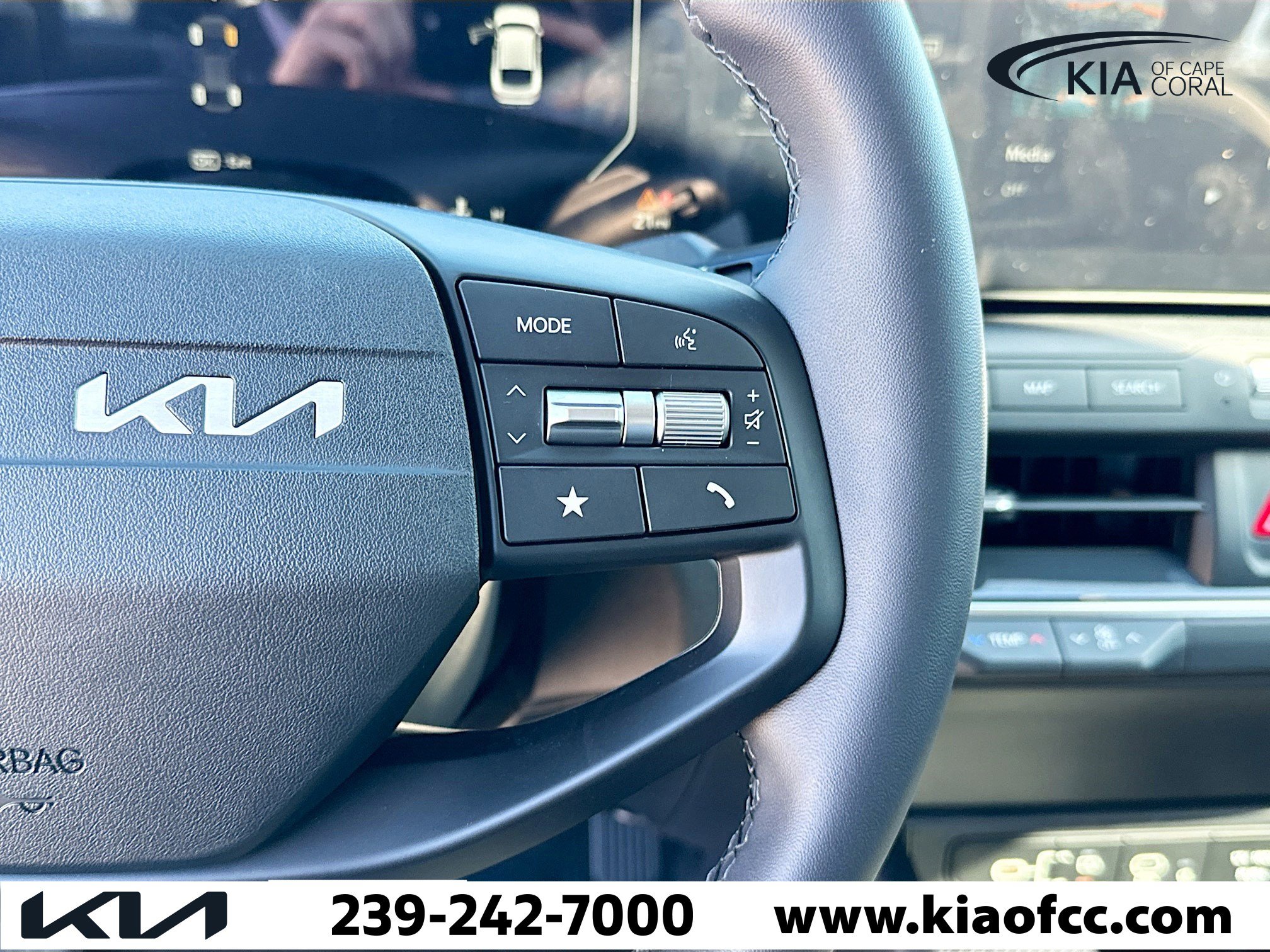 New 2025 Kia K4 EX image 35