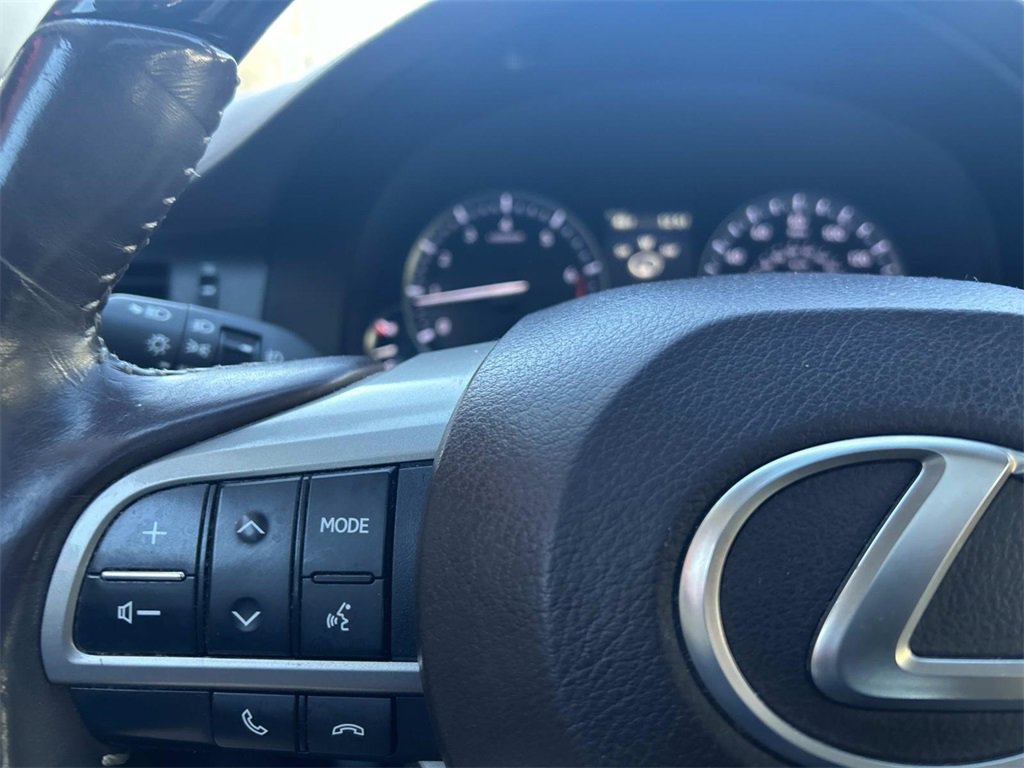 Used 2017 Lexus ES 350 w/ Navigation System Package image 23