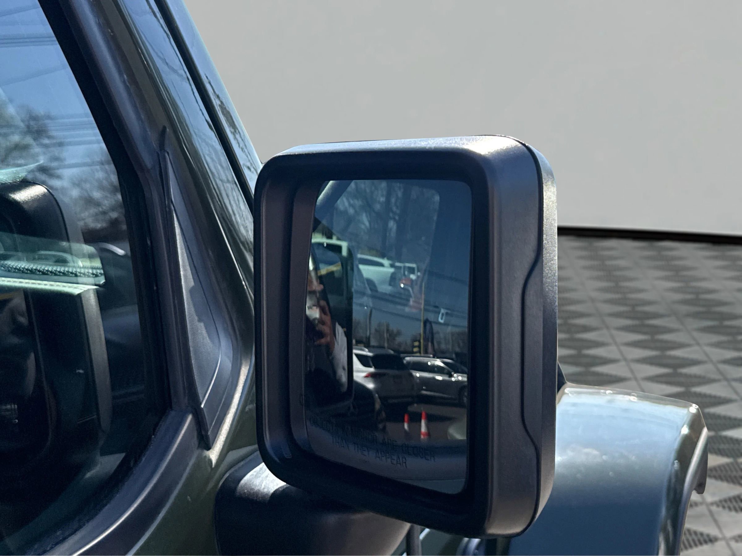 Used 2022 Jeep Gladiator Mojave w/ Cold Weather Group image 28
