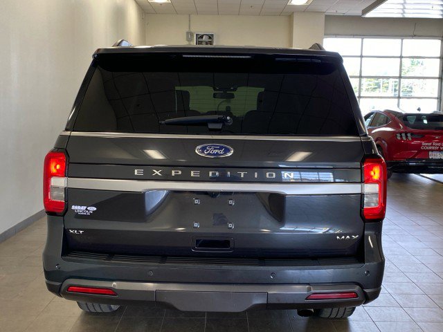 Used 2023 Ford Expedition Max XLT image 6
