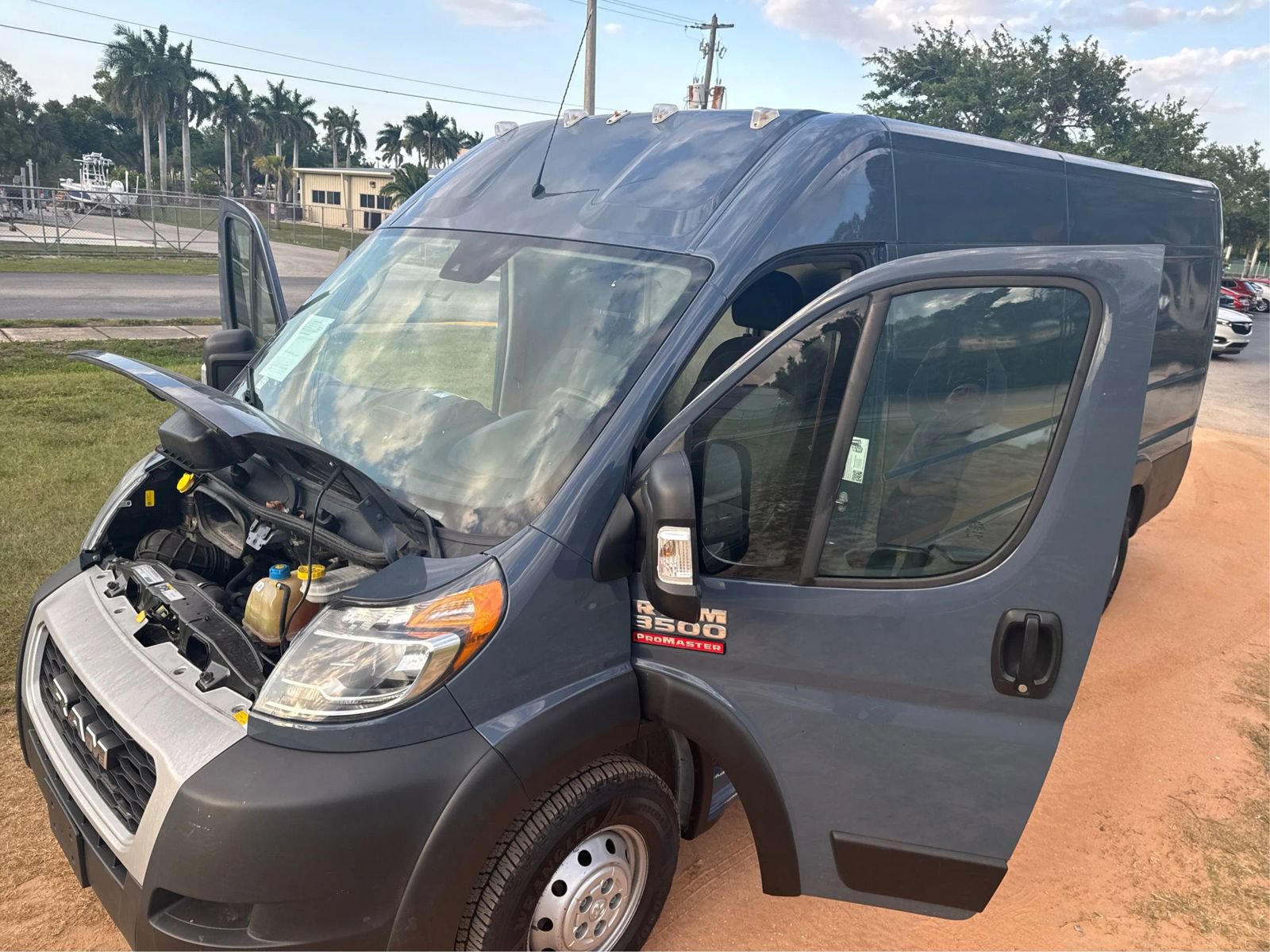 Used 2021 RAM ProMaster 3500 FWD image 12
