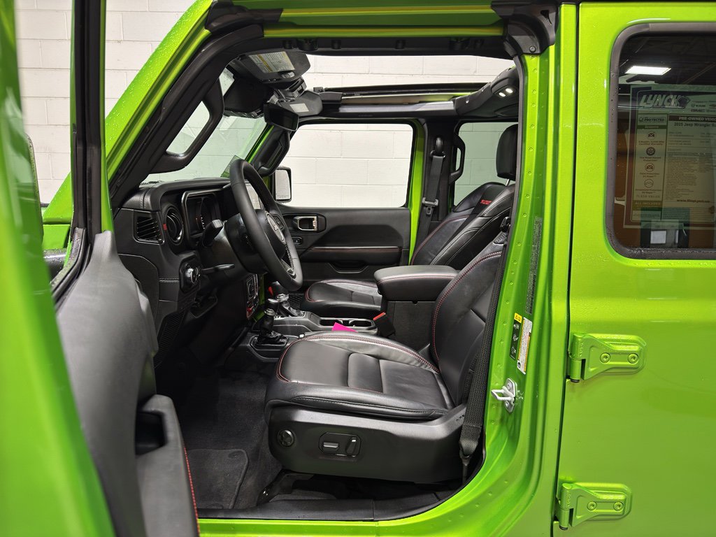 Used 2025 Jeep Wrangler Unlimited Rubicon w/ XTREMEE 35" Tire Package image 15