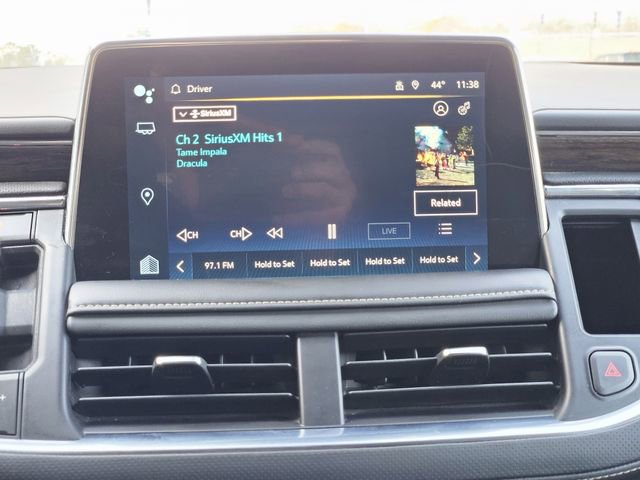 Used 2023 Chevrolet Suburban Premier image 23