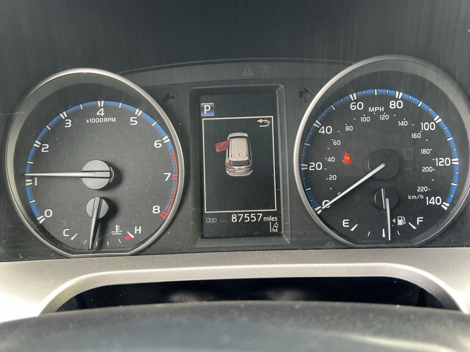 Used 2018 Toyota RAV4 LE image 15