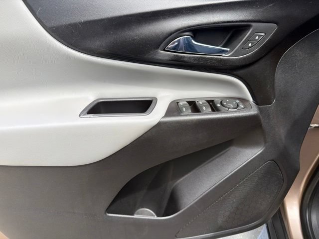 Used 2018 Chevrolet Equinox LS FWD image 11
