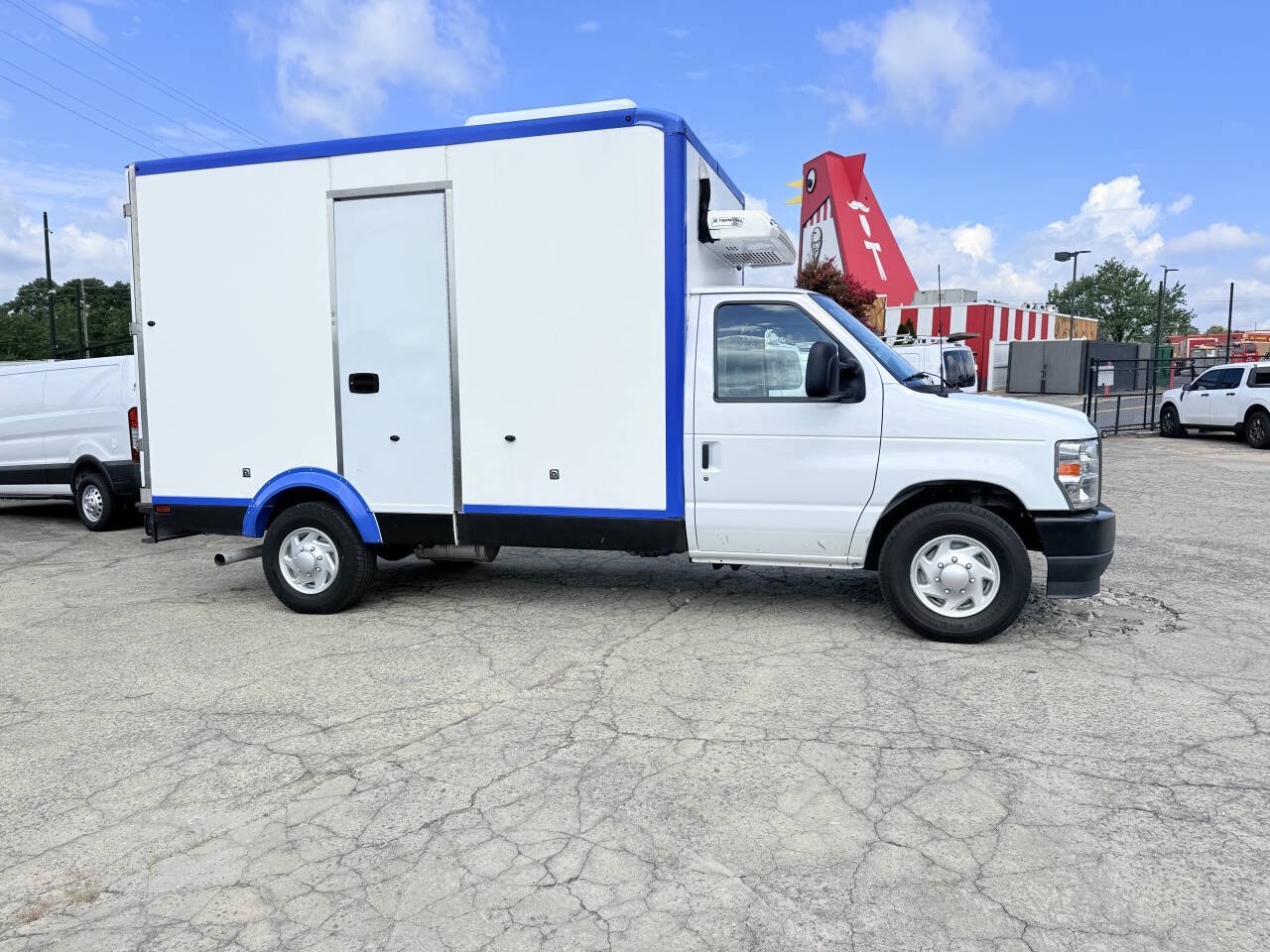 Used 2024 Ford E-350 and Econoline 350 Super Duty w/ Power Windows & Locks Group RWD image 2