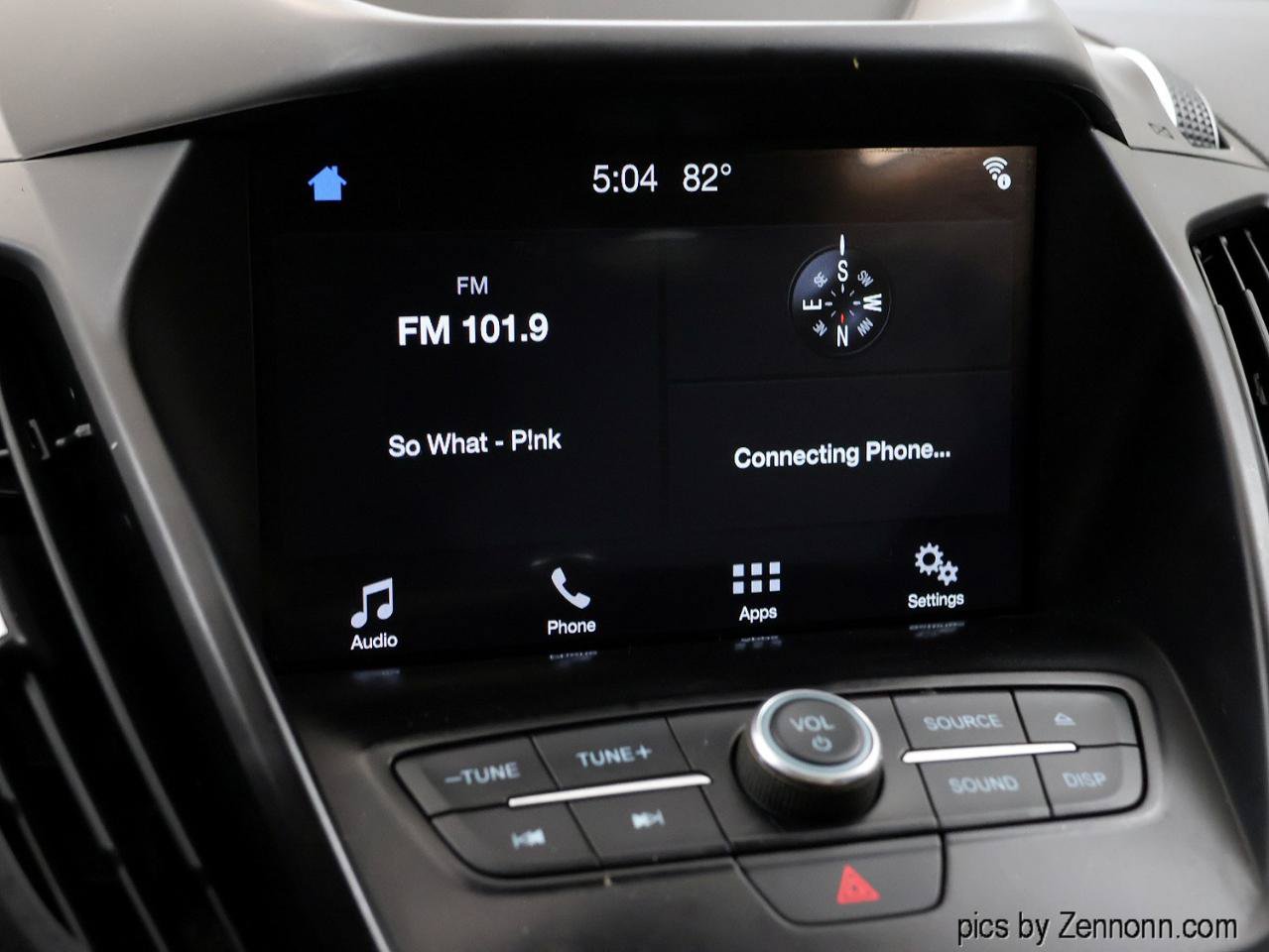 Used 2018 Ford Escape SE w/ SE Sync 3 Package FWD image 18