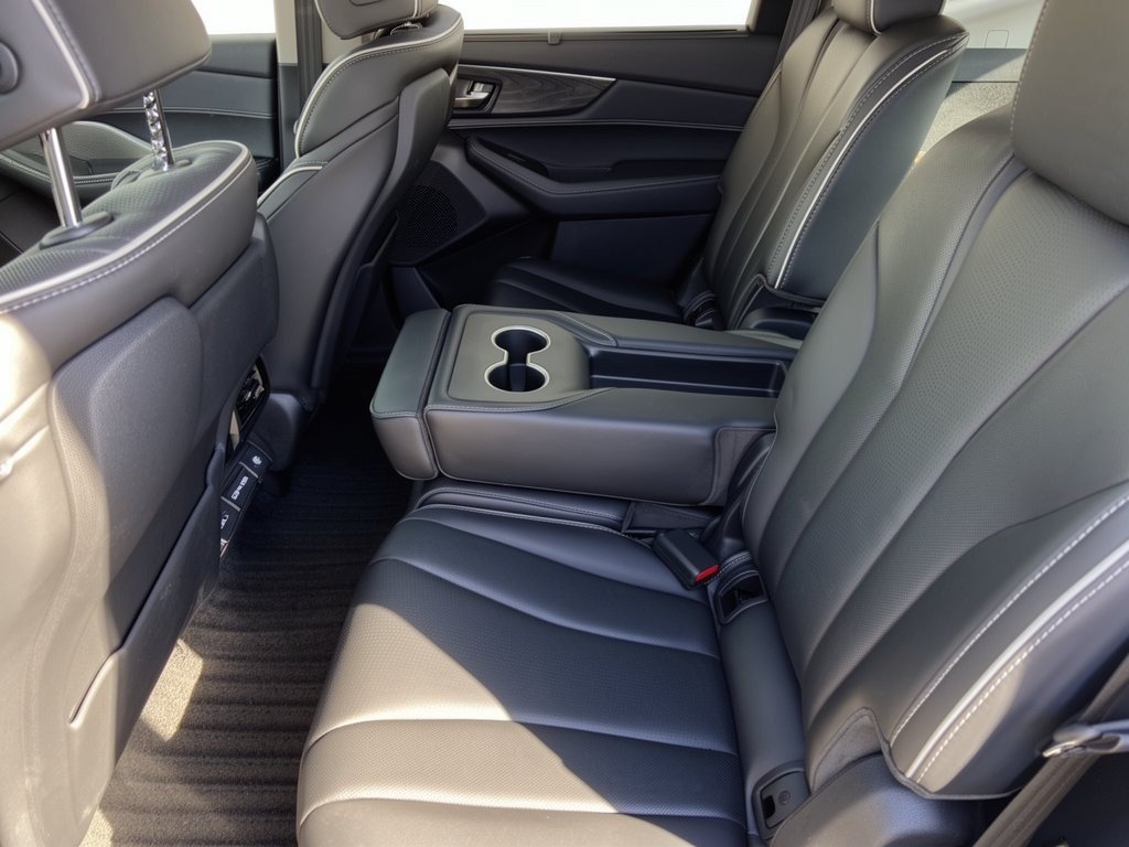 Used 2022 Acura MDX w/ Advance Package AWD/4WD image 25