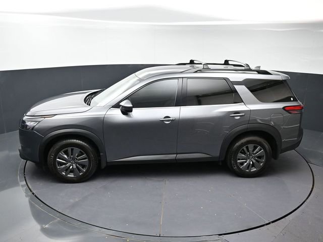 Used 2023 Nissan Pathfinder SV image 33