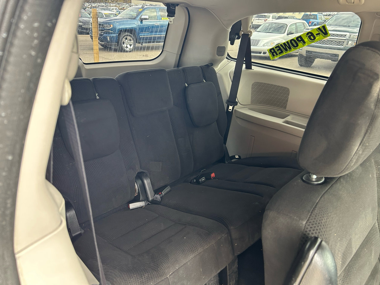 Used 2016 Dodge Grand Caravan SE image 15