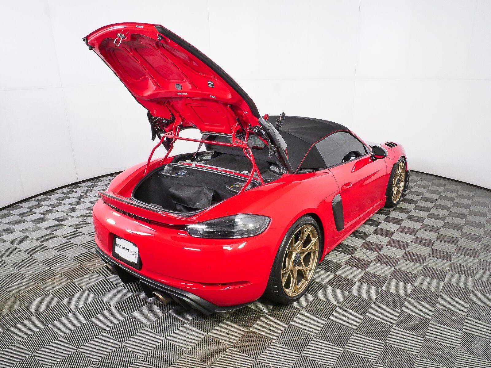 Certified 2025 Porsche 718 Boxster Spyder RS RWD image 28