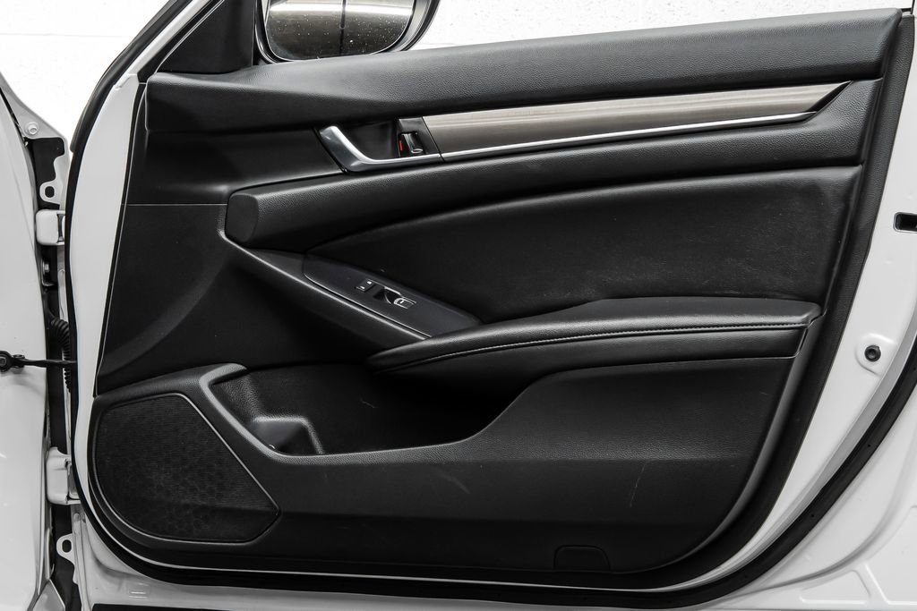 Used 2019 Honda Accord Hybrid image 10