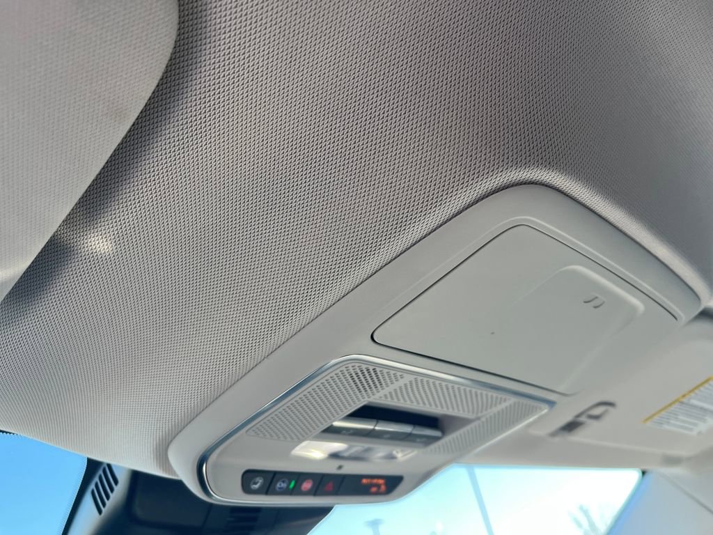 Used 2026 GMC Acadia Denali w/ Super Cruise Package image 17