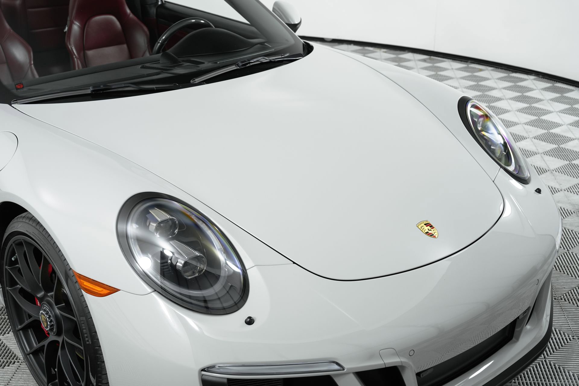 Used 2018 Porsche 911 Targa 4 GTS image 44