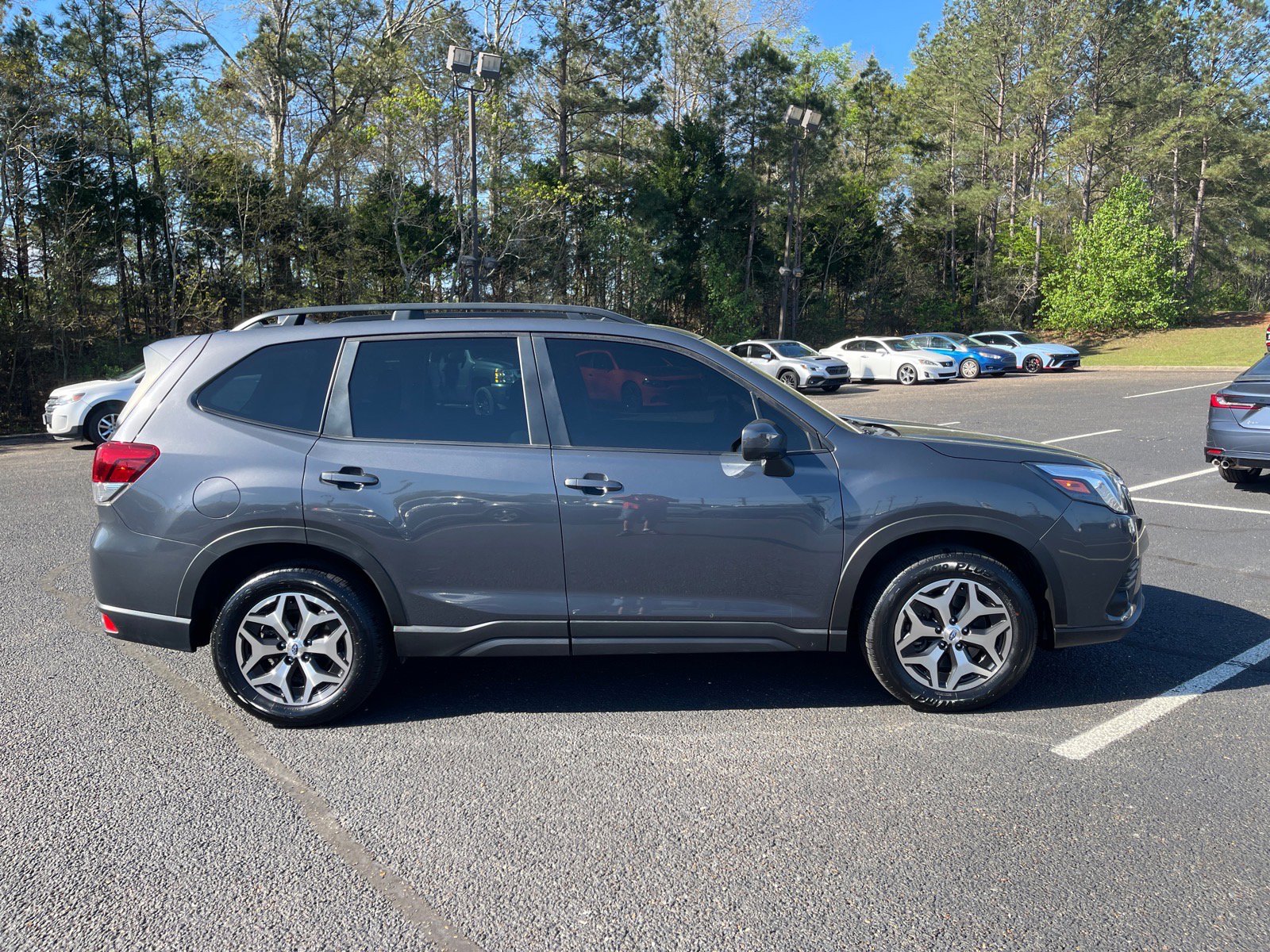 Used 2023 Subaru Forester Premium image 21