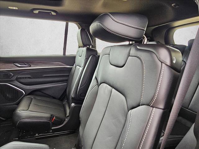 New 2026 Jeep Grand Cherokee L Limited image 16