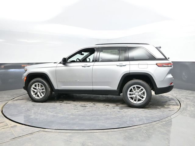 New 2026 Jeep Grand Cherokee Laredo X AWD/4WD image 4