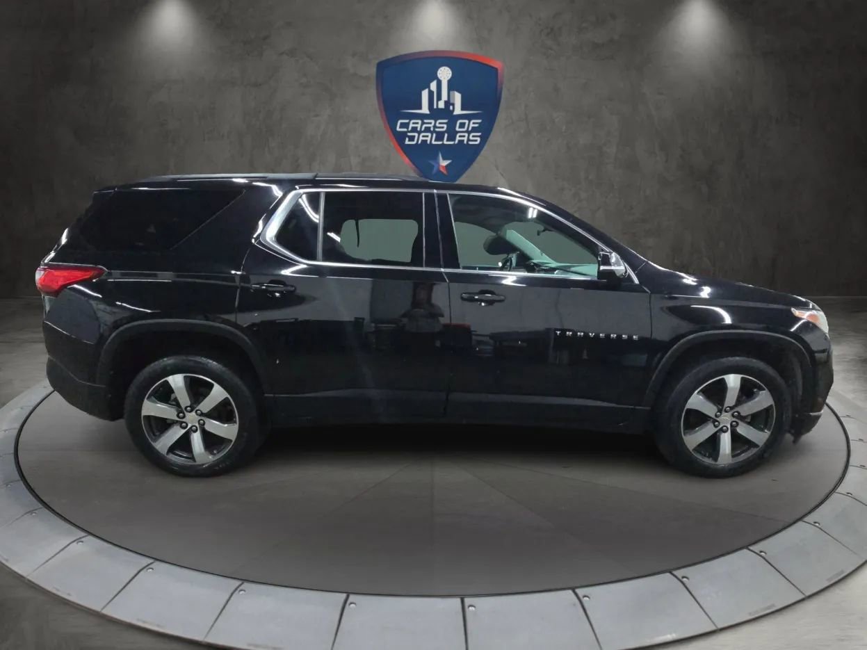 Used 2019 Chevrolet Traverse LT w/ LT Premium Package image 6