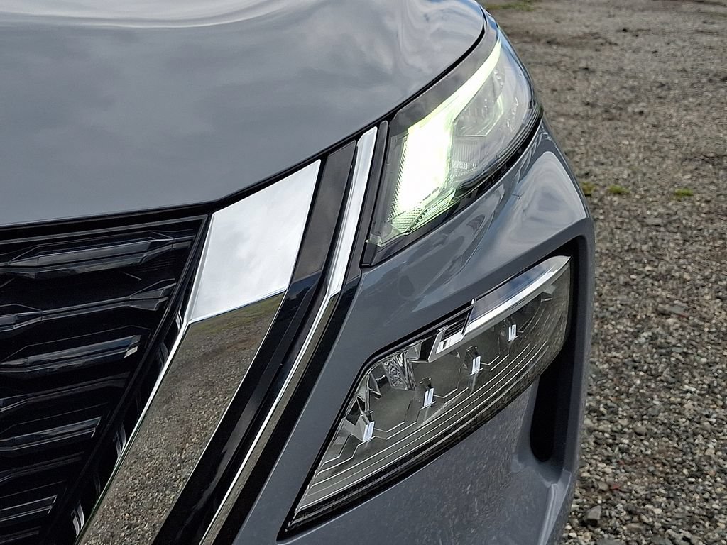 Certified 2023 Nissan Rogue SL AWD/4WD image 10