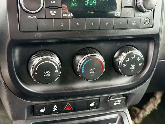 Used 2016 Jeep Patriot Latitude image 13