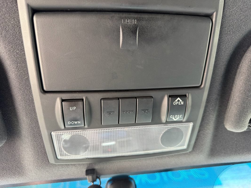 Used 2004 Hyundai Tiburon GT FWD image 38