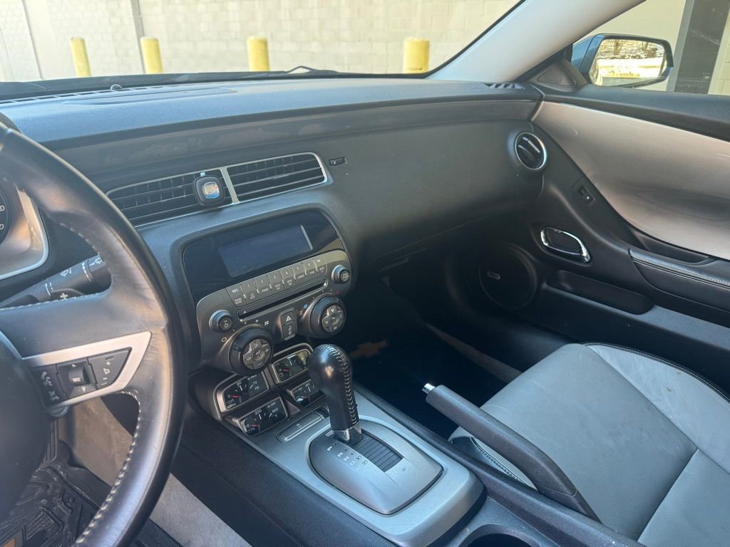 Used 2010 Chevrolet Camaro SS image 16