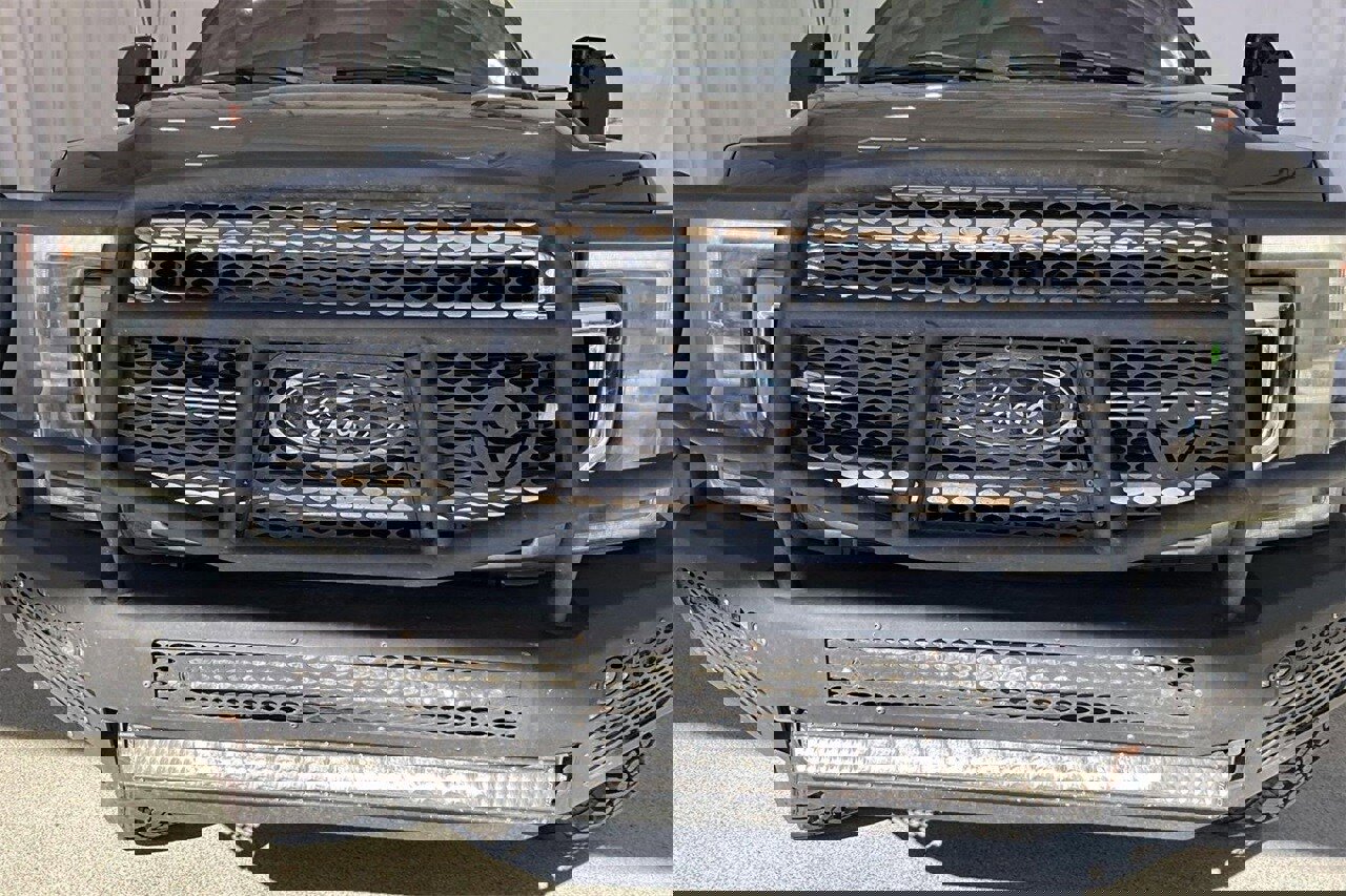 Used 2020 Ford F250 Lariat w/ Tremor Off-Road Package image 24