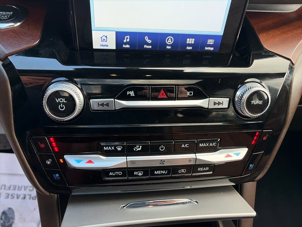 Used 2023 Ford Explorer King Ranch w/ Technology Package image 29