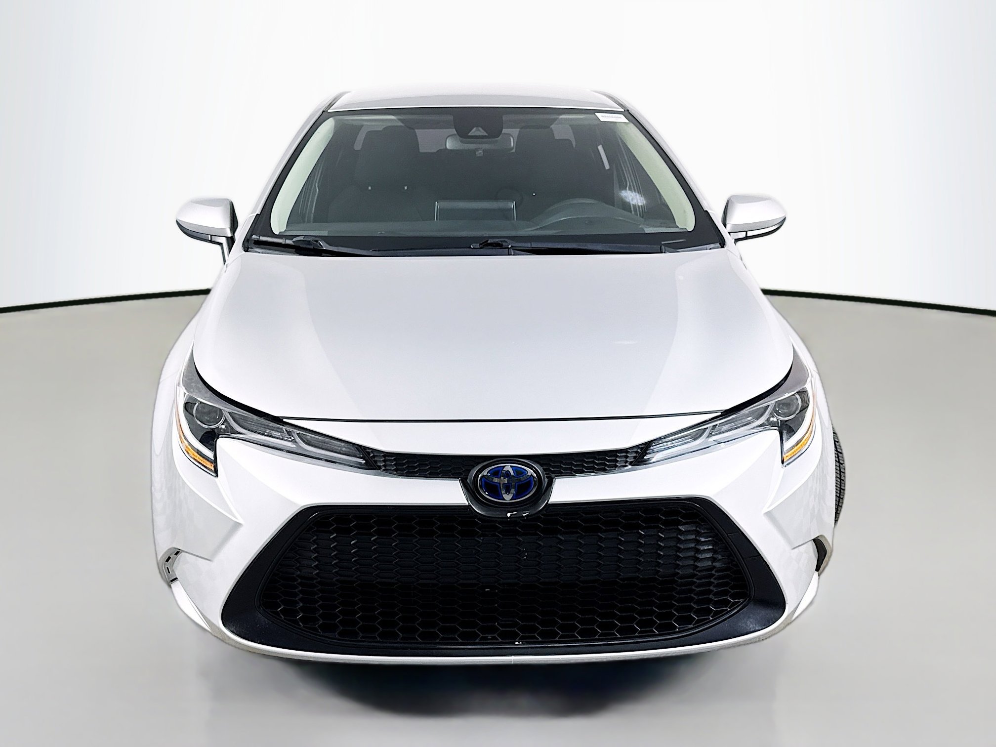 Used 2020 Toyota Corolla LE w/ Carpet Mat Package (TMS) FWD image 2