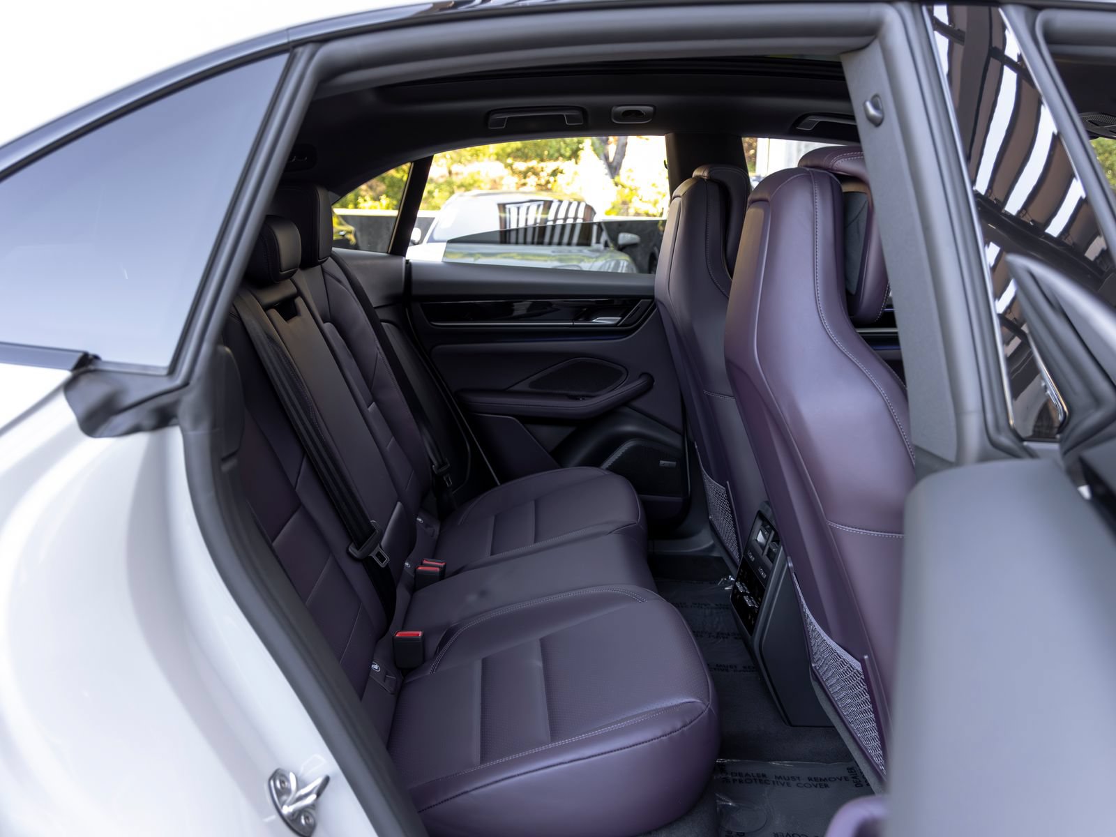 New 2026 Porsche Macan Electric RWD image 50