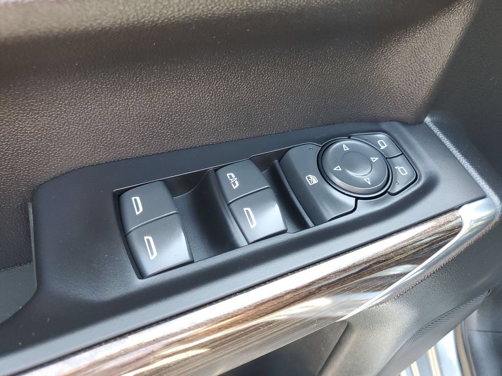 Used 2022 Chevrolet Silverado 1500 LT RWD image 22