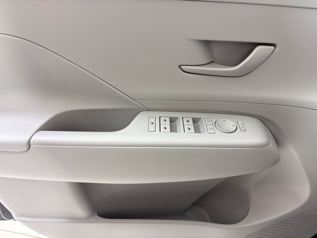 New 2027 Hyundai Kona SEL Sport FWD image 17