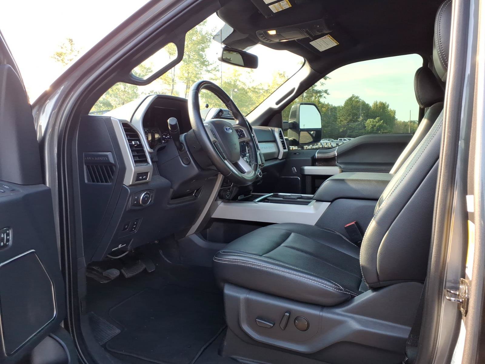 Used 2022 Ford F250 Lariat w/ Tremor Off-Road Package AWD/4WD image 19