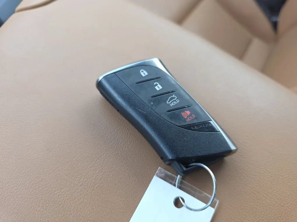 Used 2019 Lexus ES 350 w/ Premium Package FWD image 36