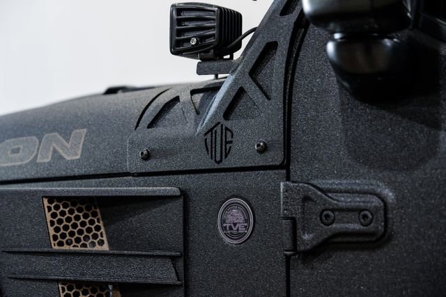 Used 2025 Jeep Gladiator Rubicon w/ Safety Group AWD/4WD image 11