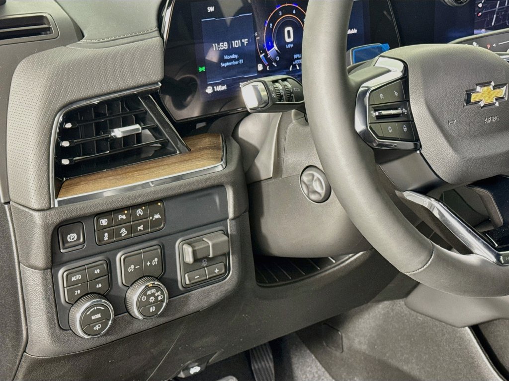 New 2026 Chevrolet Suburban High Country AWD/4WD image 11