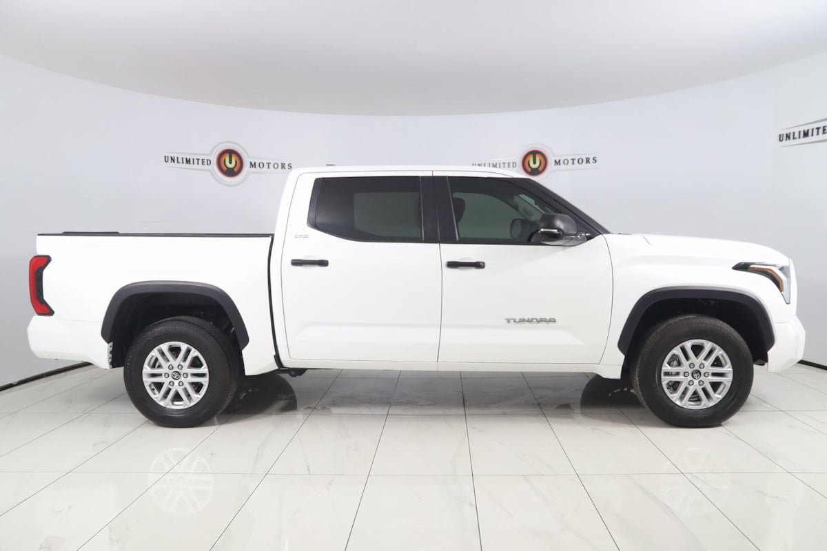 Used 2024 Toyota Tundra SR5 w/ SR5 Convenience Package AWD/4WD image 2