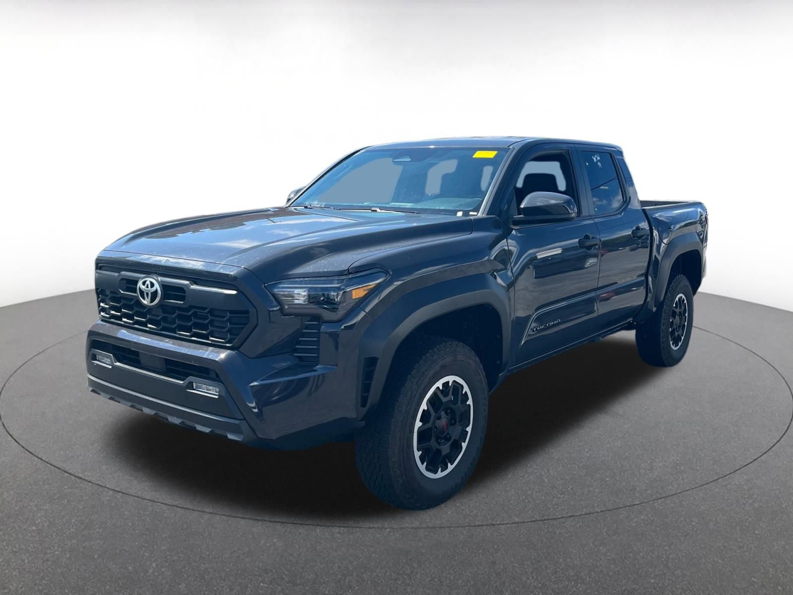 Used 2024 Toyota Tacoma TRD Off-Road image 3