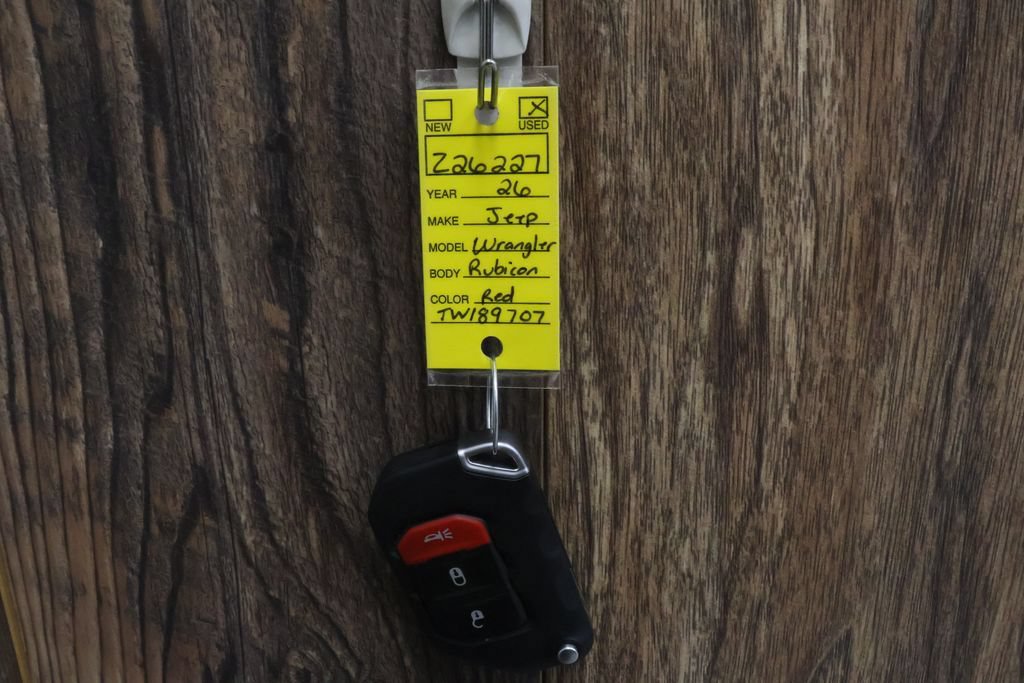 Used 2026 Jeep Wrangler Unlimited Rubicon AWD/4WD image 37