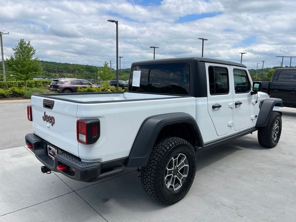 Used 2023 Jeep Gladiator Rubicon AWD/4WD image 20