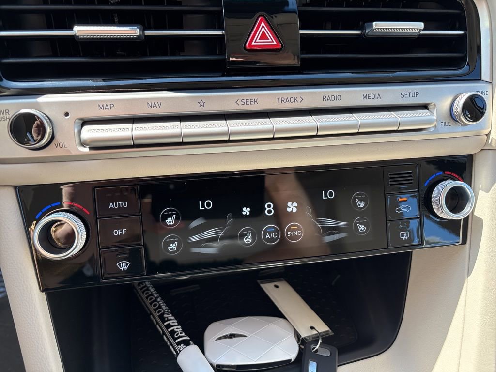 New 2026 Genesis G70 2.5T Prestige image 9