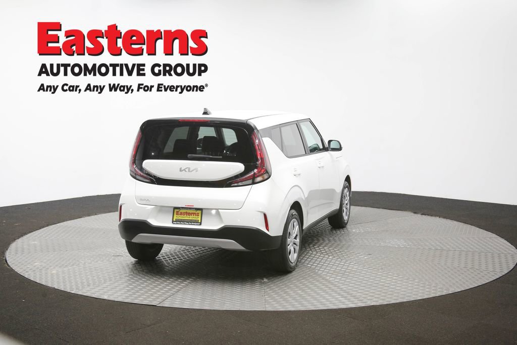 Used 2025 Kia Soul LX FWD image 39