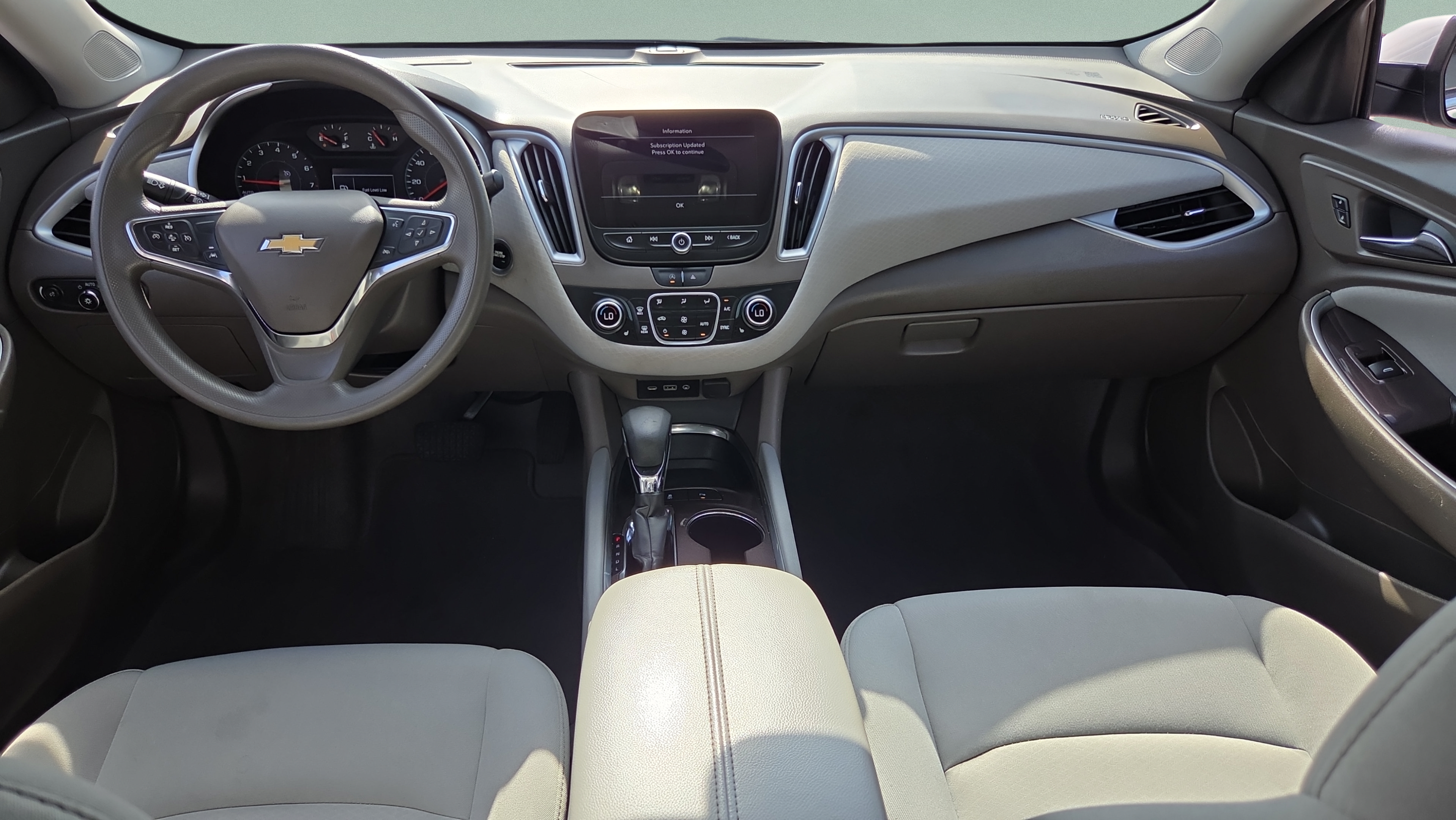 Certified 2024 Chevrolet Malibu LT FWD image 12