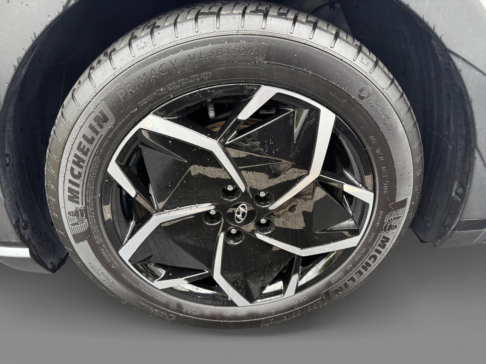 Certified 2024 Hyundai Ioniq 5 SEL image 9