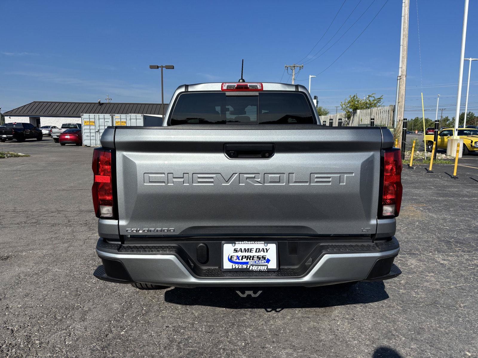 Used 2024 Chevrolet Colorado LT w/ LT Convenience Package AWD/4WD image 6